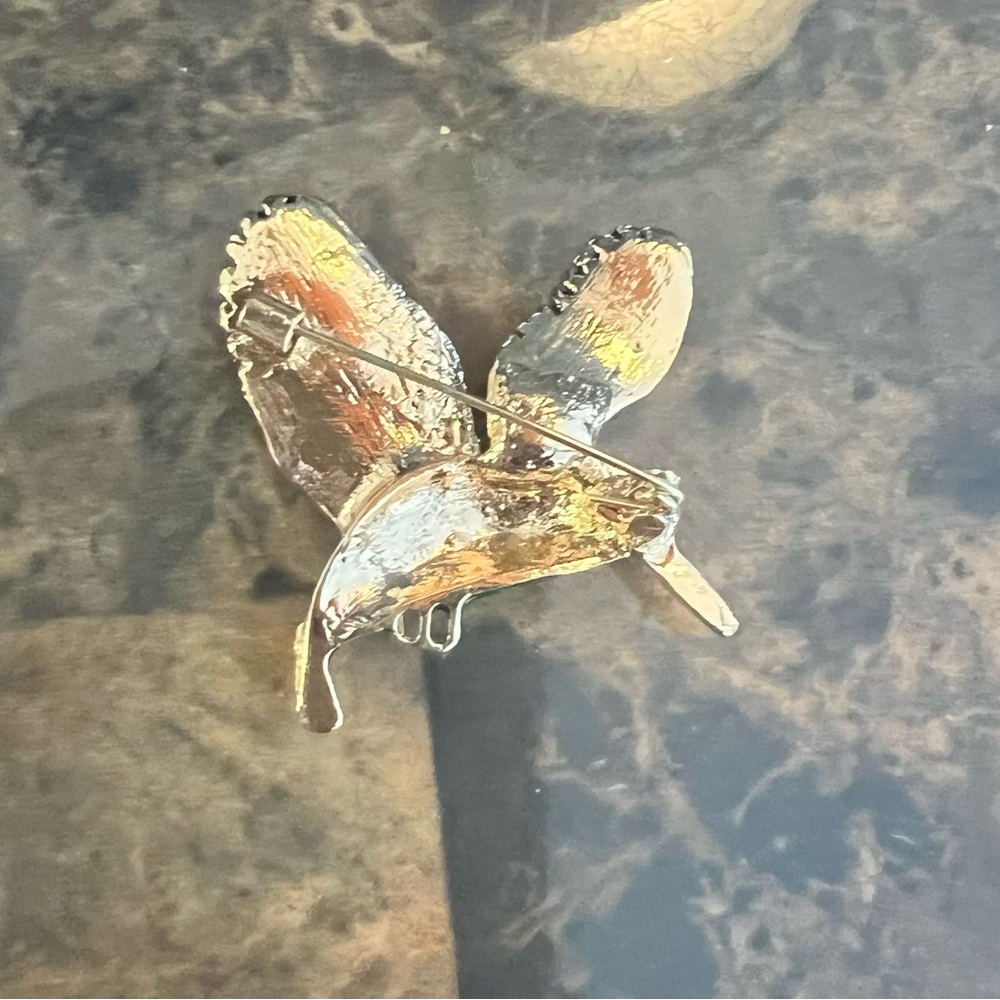 NIB Elegant Hummingbird Brooch with Crystals - Picture 7 of 8